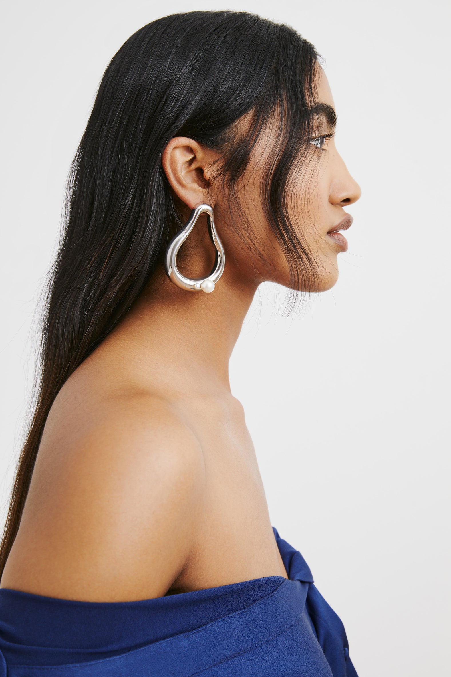 Amelie Pearl Earring - Silver Plated