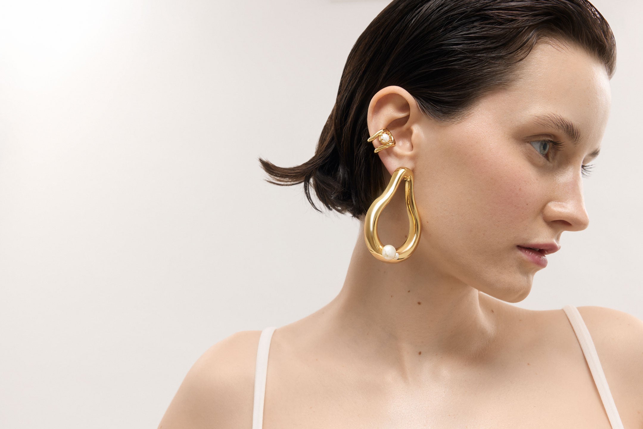 Amelie Pearl Earrings - Gold Plated